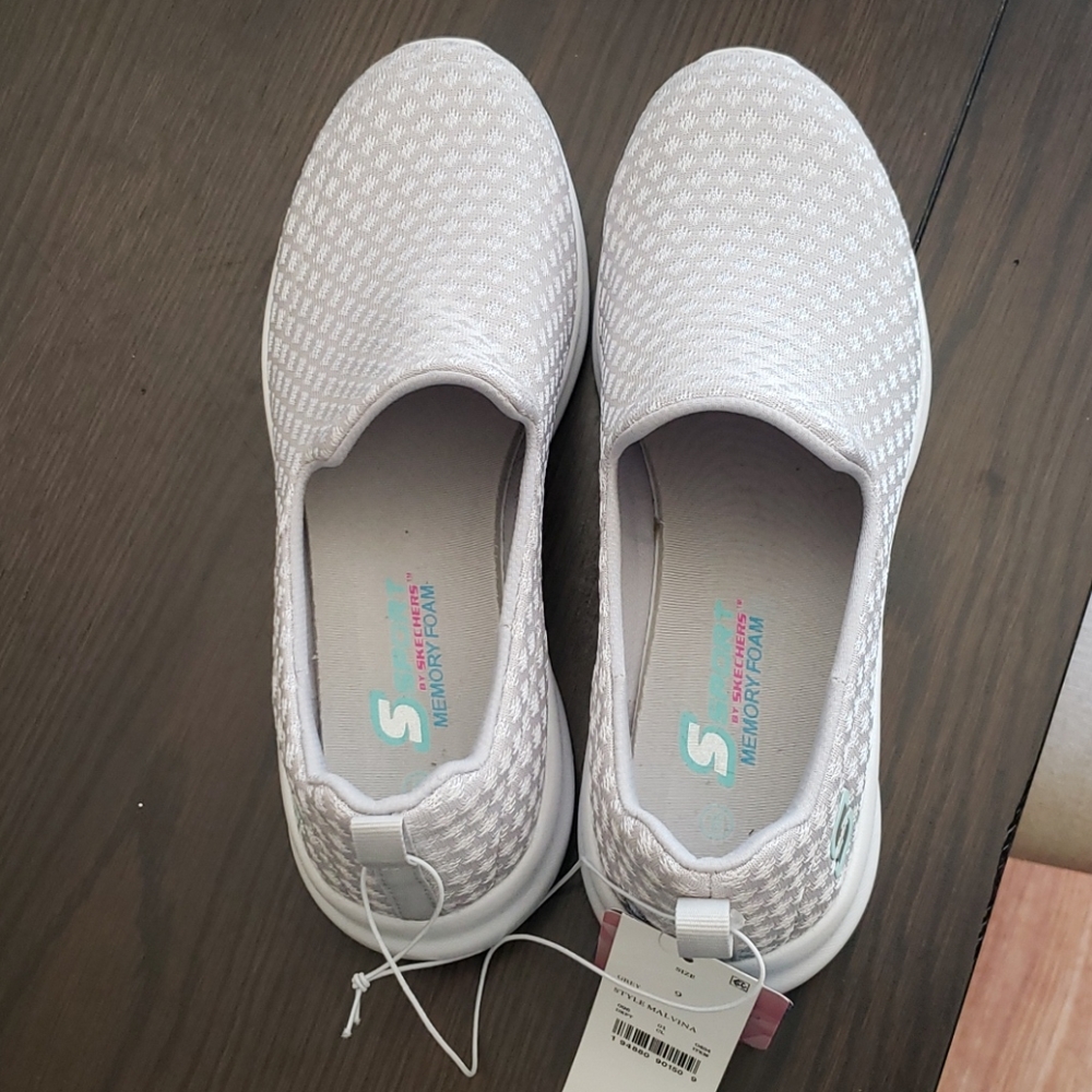 Cute sketchers slides!
